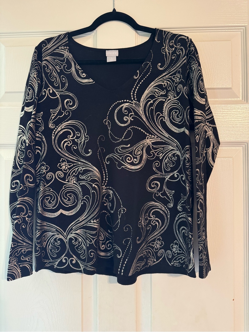 Chico's Black Long Sleeve V-Neck Top with White Swirl Print
